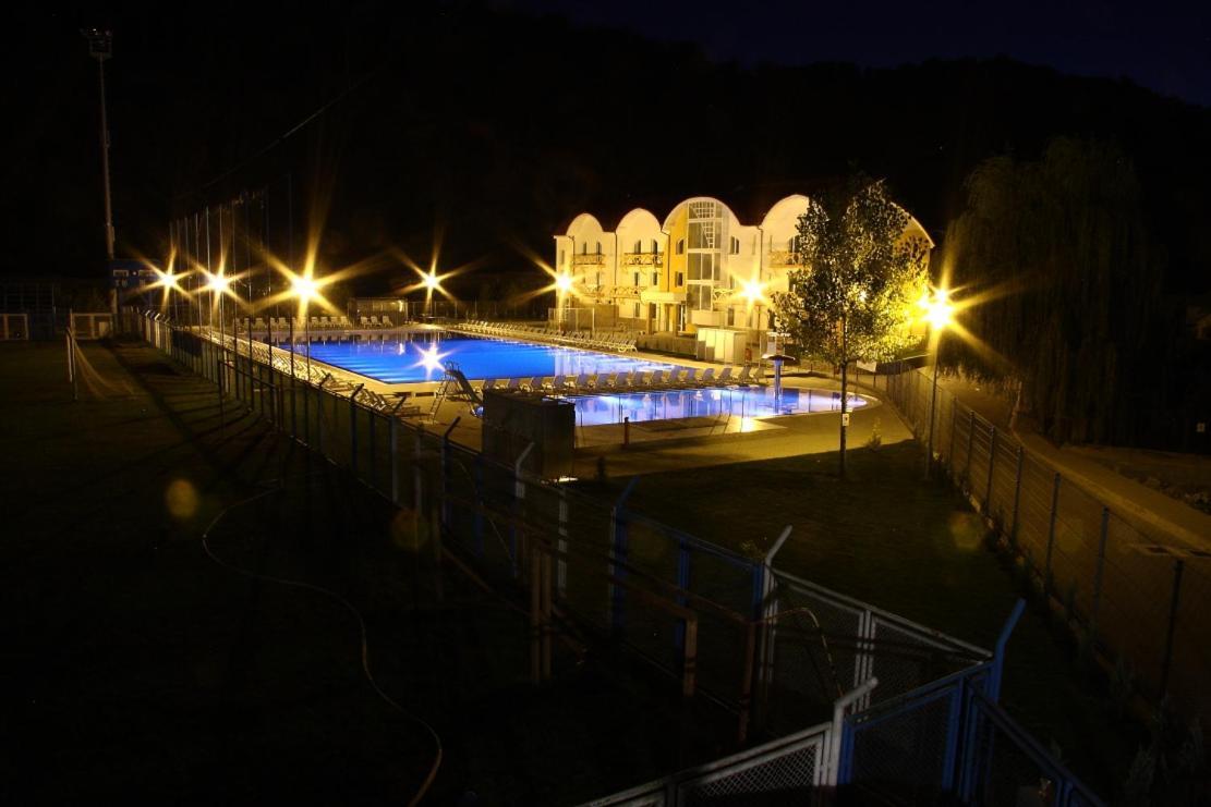 Oras Zlatna Hotel ภายนอก รูปภาพ